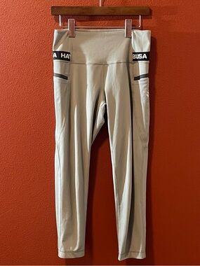 Hayabusa Women’s Athletic Contouring Fit MMA Lightweight High Rise 3/4 Leggings